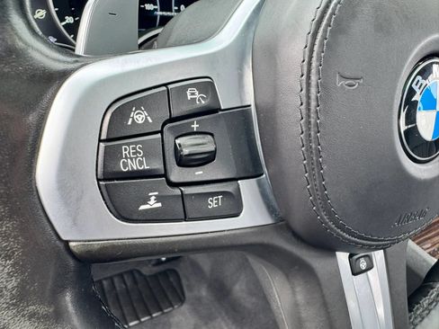 Used 2018 BMW M550i xDrive AWD/4WD image 30