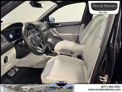 Used 2023 Volkswagen Tiguan SE R-Line AWD/4WD image 13
