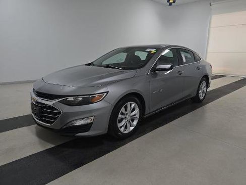 Used 2023 Chevrolet Malibu LT FWD image 2