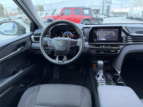 Used 2026 Toyota Camry LE image 22