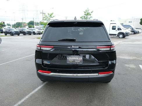 Used 2024 Jeep Grand Cherokee Limited 4xe w/ Luxury Tech Group II AWD/4WD image 8