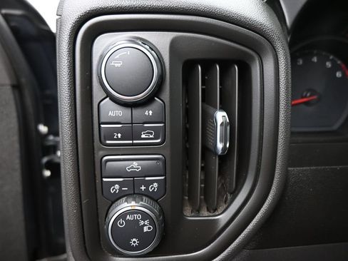 Used 2021 Chevrolet Silverado 1500 Custom AWD/4WD image 12