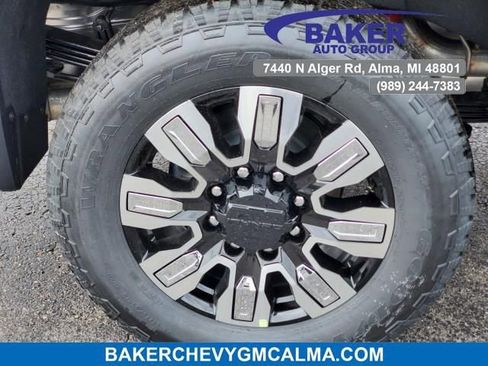 New 2025 GMC Sierra 2500 Denali w/ Denali Reserve Package image 5