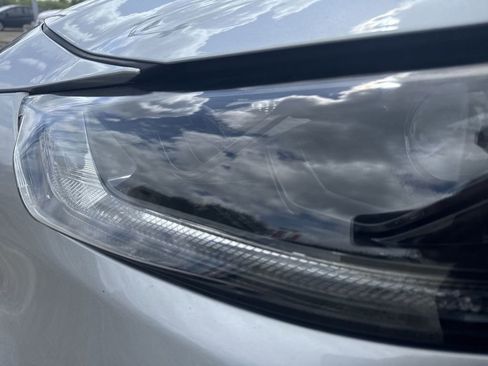 Used 2022 Toyota Highlander XSE AWD/4WD image 10