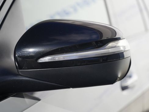 Used 2024 Mercedes-Benz GLS 580 4MATIC image 14