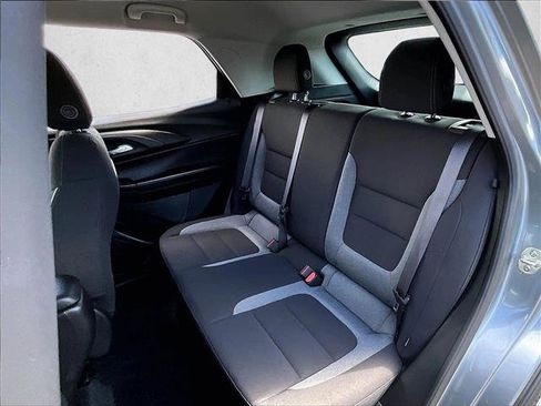 Certified 2025 Chevrolet TrailBlazer LS FWD image 26