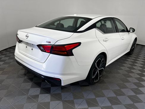Used 2024 Nissan Altima 2.5 SR image 5