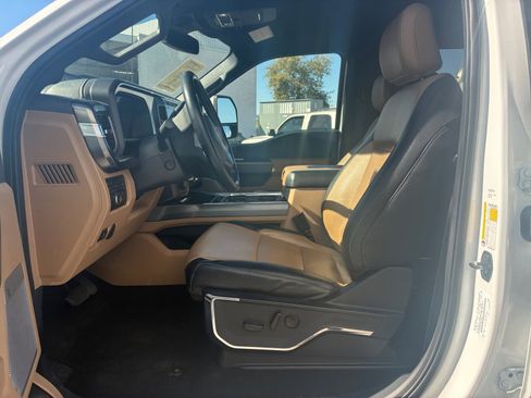 Used 2023 Ford F250 Lariat w/ Tremor Off-Road Package image 12