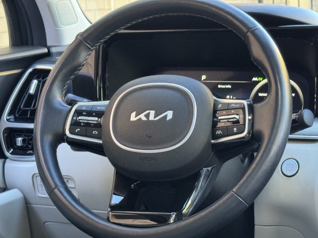 Used 2023 Kia Sorento SX Prestige w/ Panoramic Sunroof Package AWD/4WD image 13