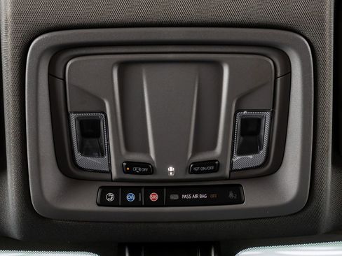 Used 2023 Chevrolet Silverado 2500 Custom w/ Custom Convenience Package image 27