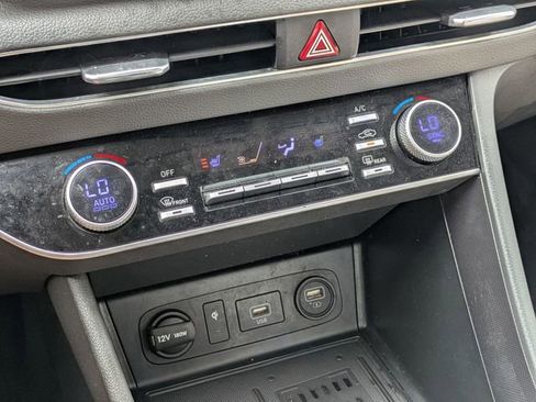 Used 2022 Hyundai Sonata SEL w/ Convenience Package image 27