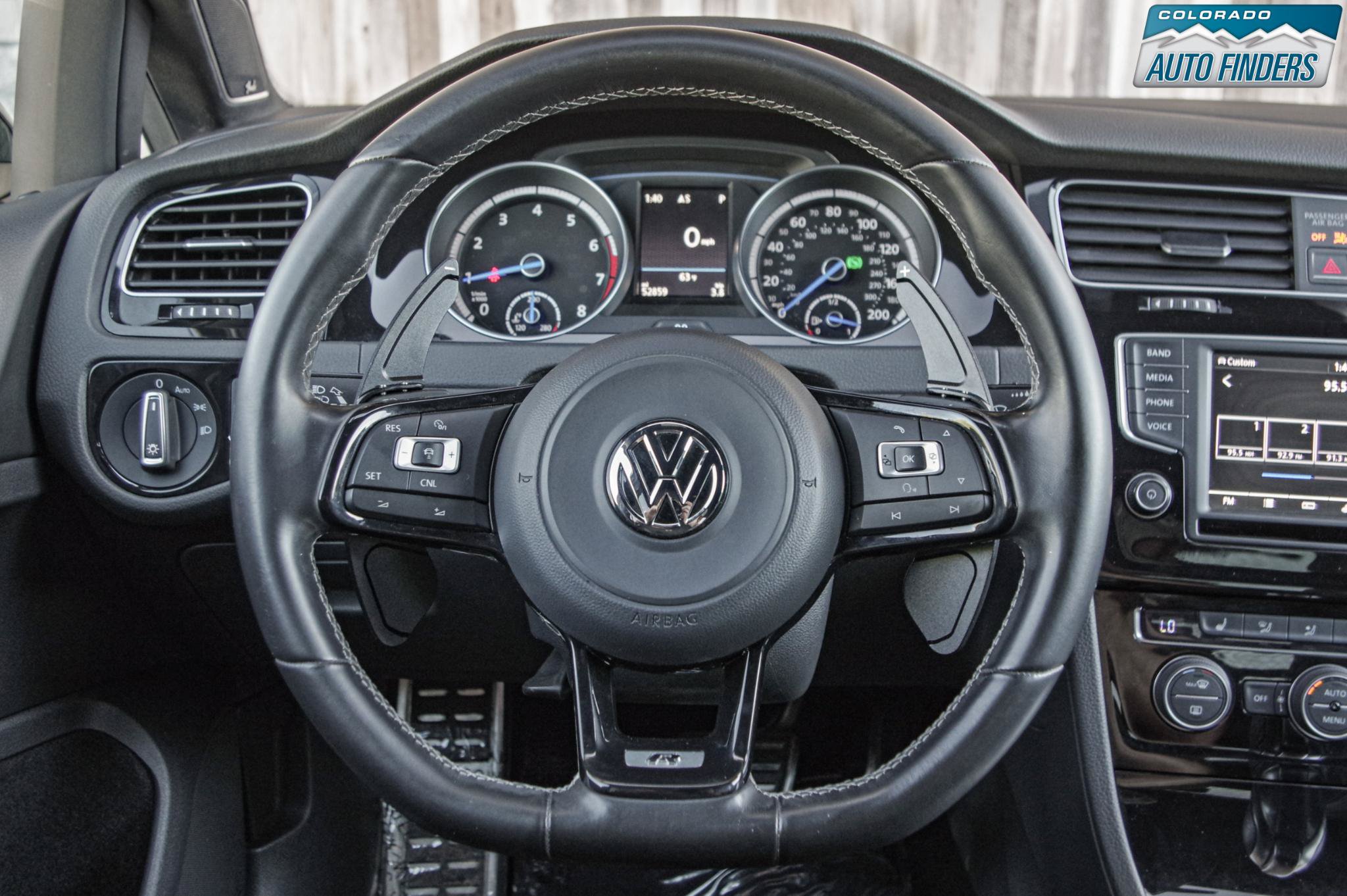 Used 2017 Volkswagen Golf 4-Door AWD/4WD image 13