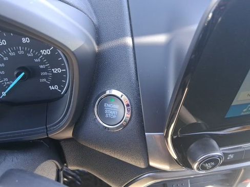 Used 2018 Ford EcoSport SE image 22
