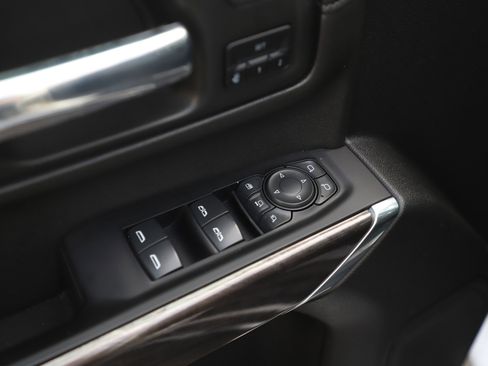 Used 2022 Chevrolet Silverado 3500 LTZ w/ LTZ Plus Package image 18