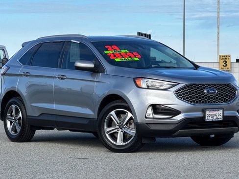 Used 2024 Ford Edge SEL w/ Convenience Package AWD/4WD image 2