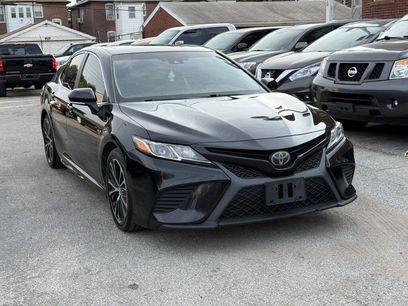 Used 2018 Toyota Camry SE w/ Audio Package