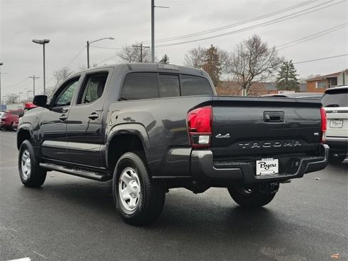 Used 2022 Toyota Tacoma SR5 image 8