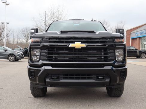 New 2026 Chevrolet Silverado 2500 Custom w/ Custom Convenience Package image 6