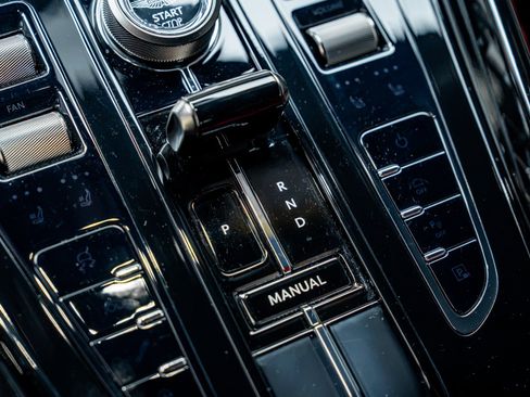 Used 2024 Aston Martin DB12 Coupe RWD image 43