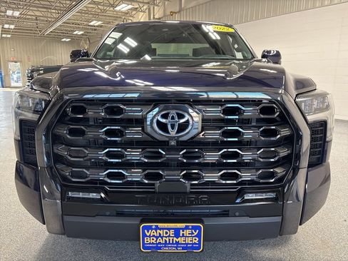 Used 2022 Toyota Tundra Platinum image 2
