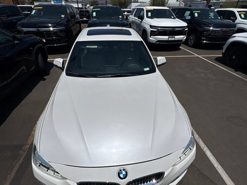 Used 2017 BMW 330i Sedan RWD image 3