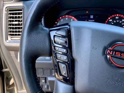 Used 2022 Nissan Frontier PRO-4X w/ Pro-4X Premium Package AWD/4WD image 23