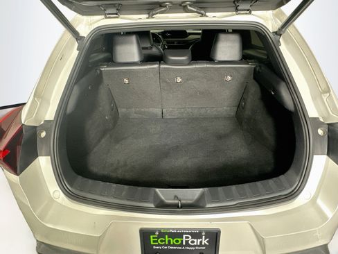 Used 2019 Lexus UX 200 w/ Premium Package FWD image 29