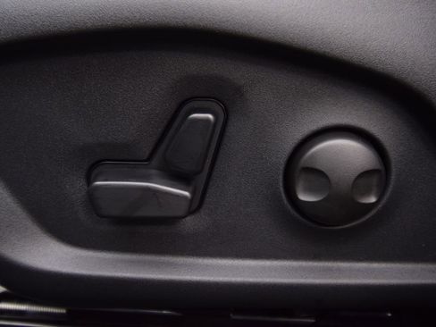 New 2026 Jeep Compass Latitude image 34