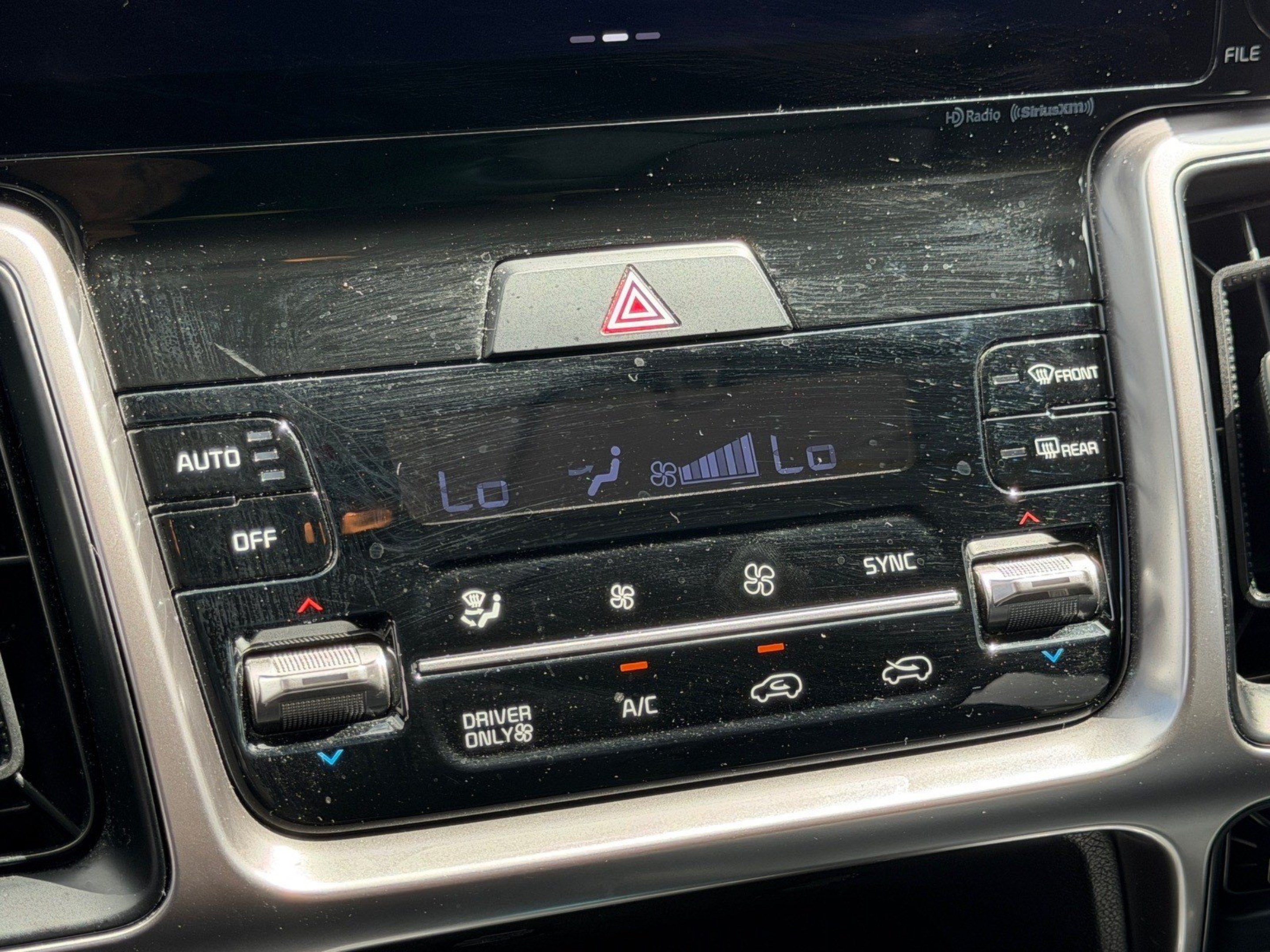 Used 2022 Kia Sorento S FWD image 22