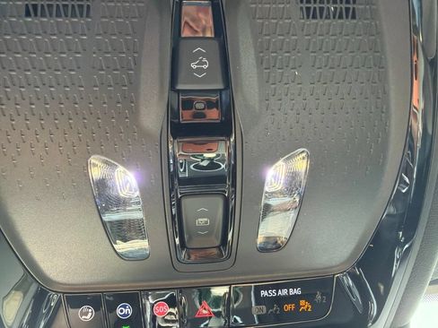 Used 2025 Cadillac Lyriq Luxury w/ LPO, Floor Liner Package AWD/4WD image 40