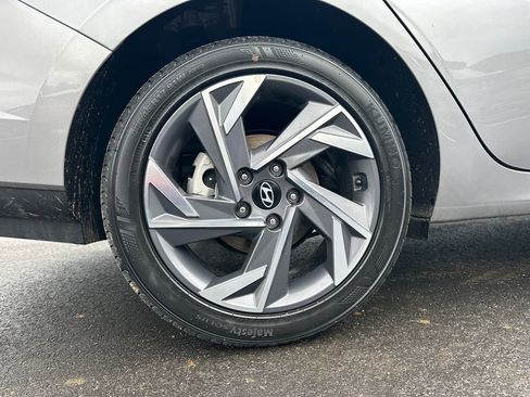 New 2025 Hyundai Elantra Sport image 17