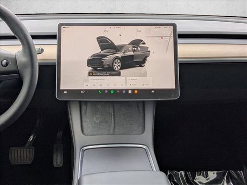 Used 2023 Tesla Model Y Long Range image 16