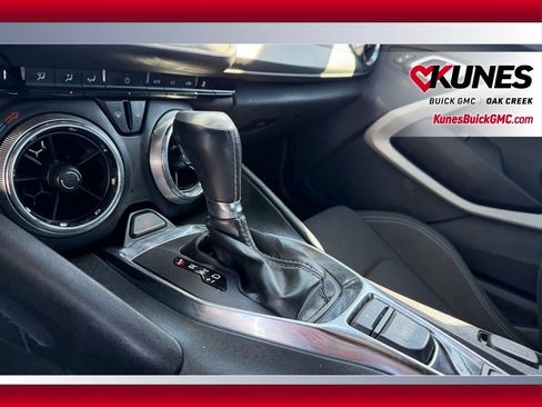 Used 2023 Chevrolet Camaro LT RWD image 10