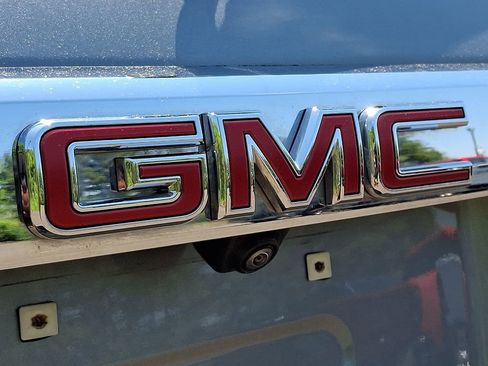 Certified 2023 GMC Acadia SLE FWD image 29