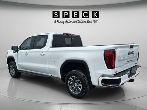 Used 2024 GMC Sierra 1500 AT4 w/ Technology Package AWD/4WD image 3