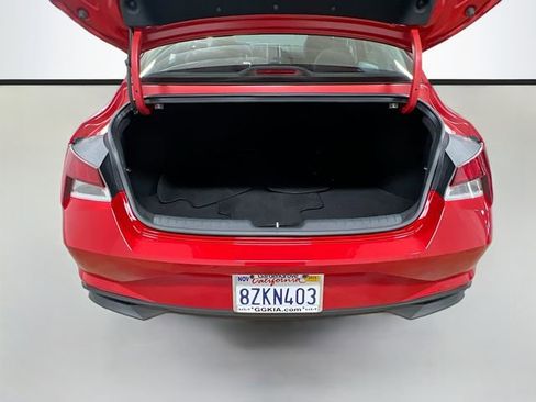 Used 2022 Hyundai Elantra SEL image 23