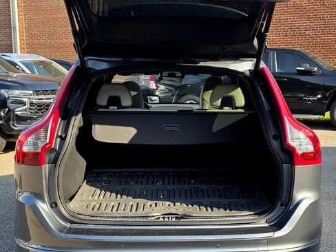 Used 2016 Volvo XC60 T6 Platinum w/ Inscription Package AWD/4WD image 7