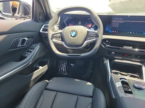 Used 2026 BMW 330i Sedan w/ Premium Package RWD image 10