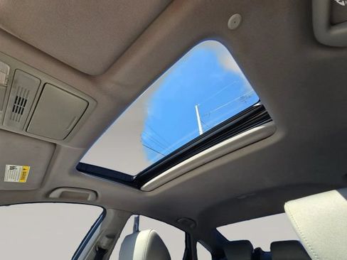 Used 2020 Honda Accord EX image 32