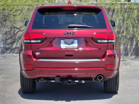 Used 2019 Jeep Grand Cherokee Altitude AWD/4WD image 8