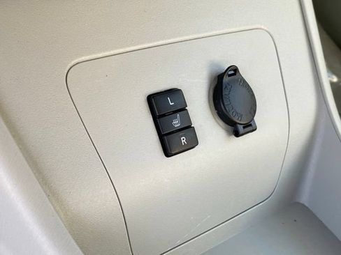 Used 2010 Toyota Prius Five FWD image 20