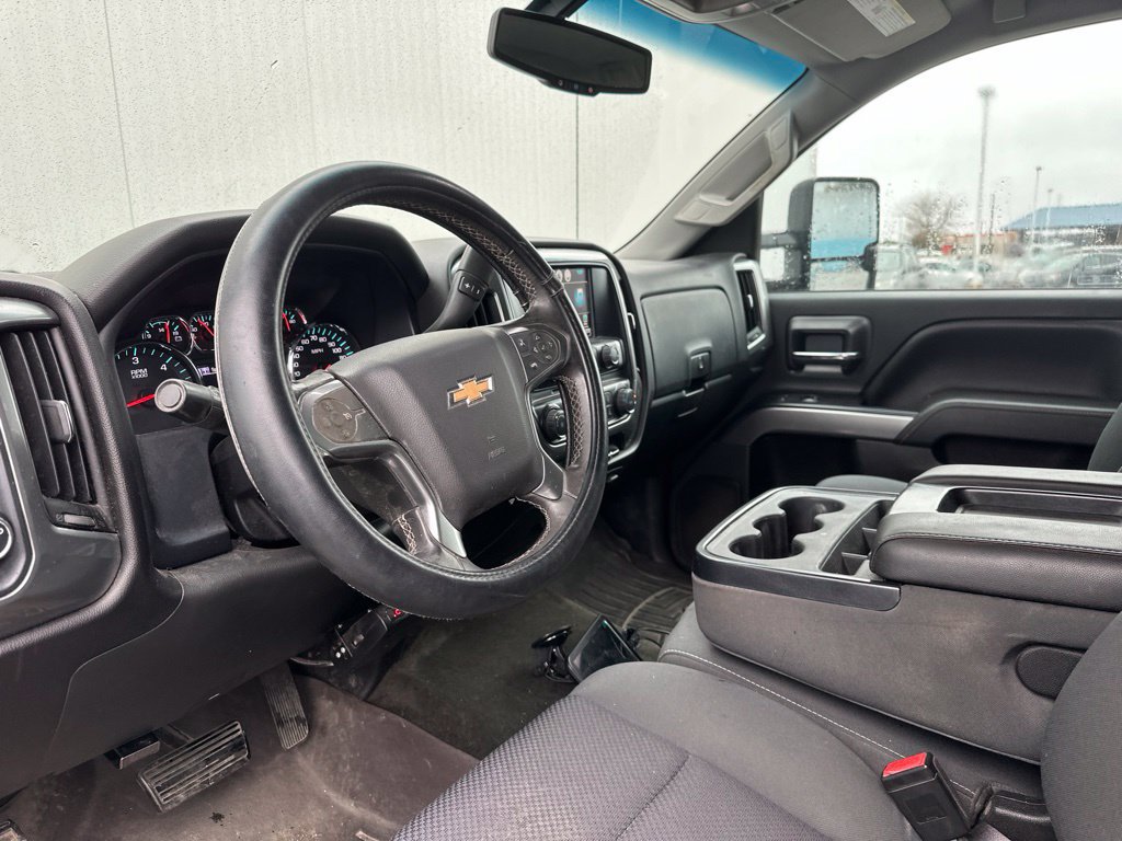 Used 2016 Chevrolet Silverado 1500 LT AWD/4WD image 15