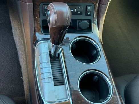 Used 2014 Buick Enclave Premium w/ Trailering Provision Package image 31