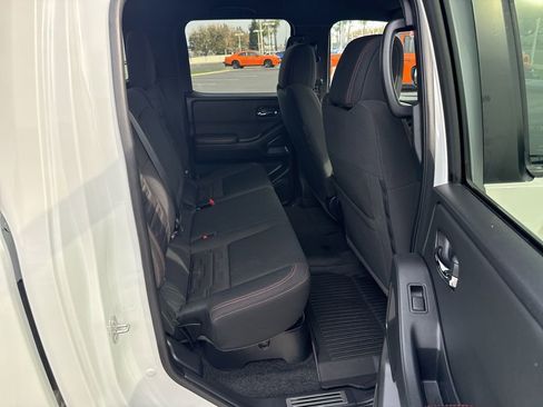 Used 2023 Nissan Frontier PRO-4X w/ Tow Package image 15