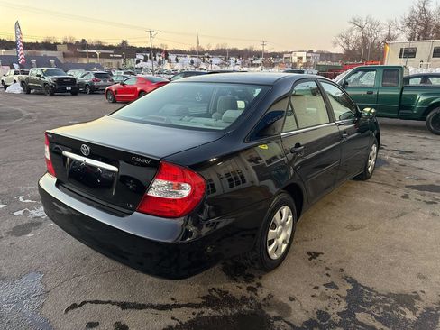 Used 2002 Toyota Camry LE image 9