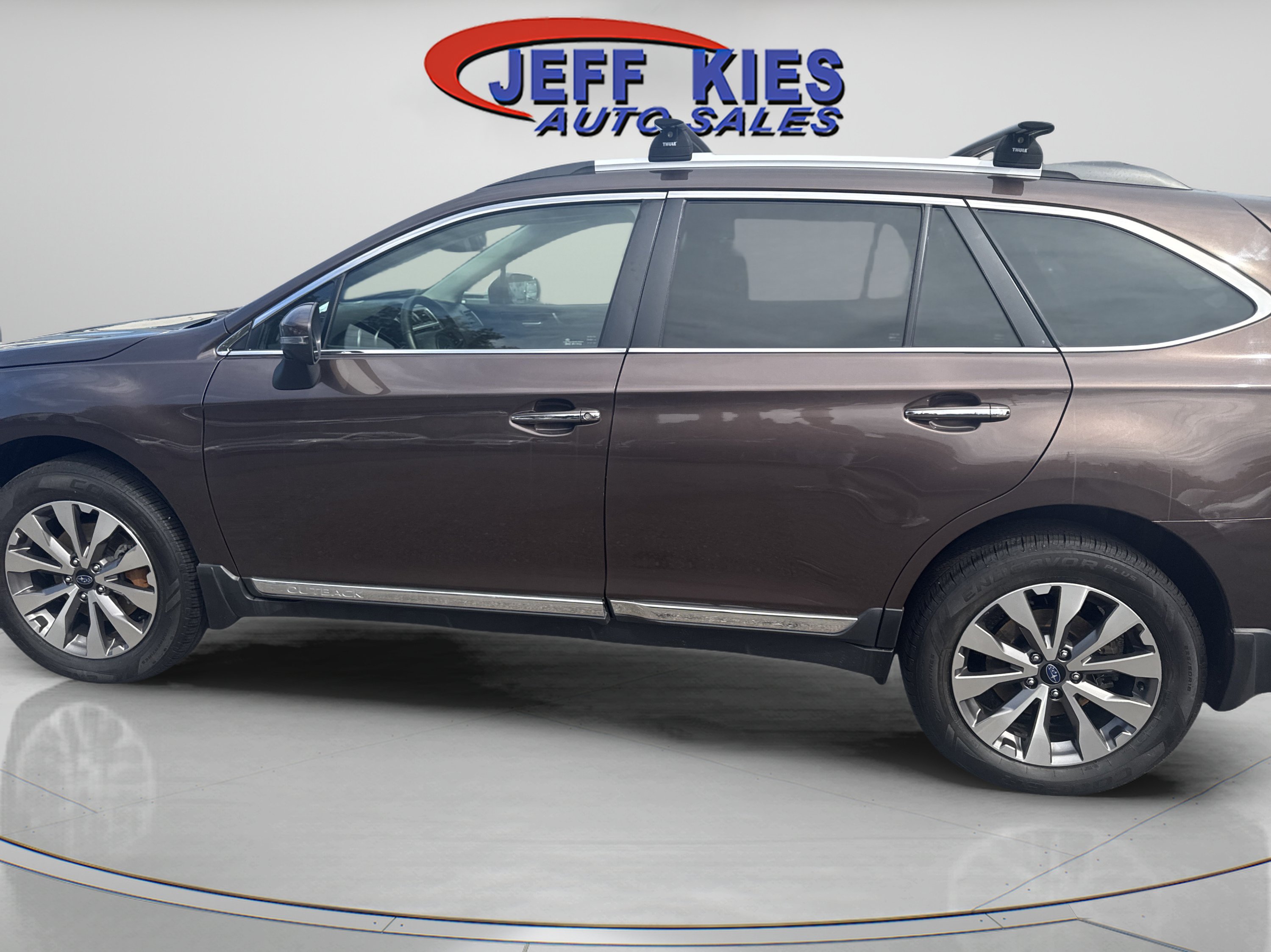Used 2019 Subaru Outback 3.6R Touring AWD/4WD image 8