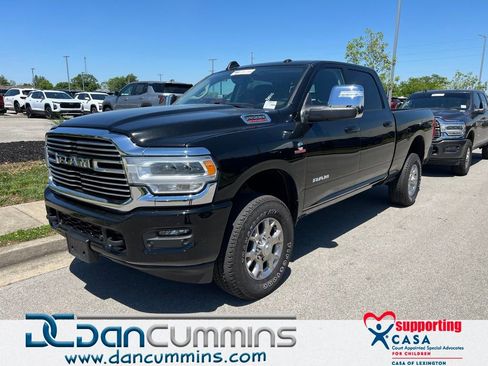 Used 2024 RAM 2500 Laramie AWD/4WD image 1