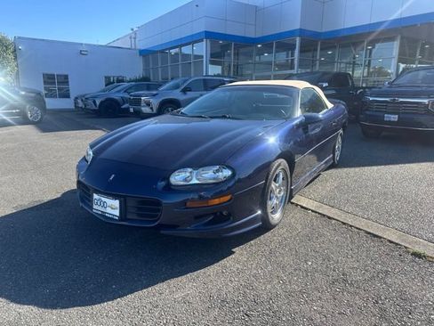 Used 1998 Chevrolet Camaro Z28 w/ Sport Appearance Pkg RWD image 1