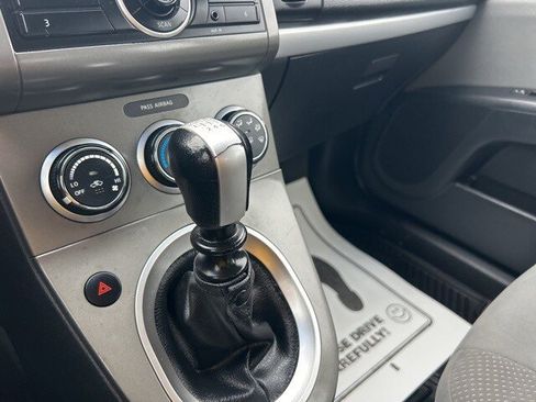 Used 2012 Nissan Sentra 2.0 image 23