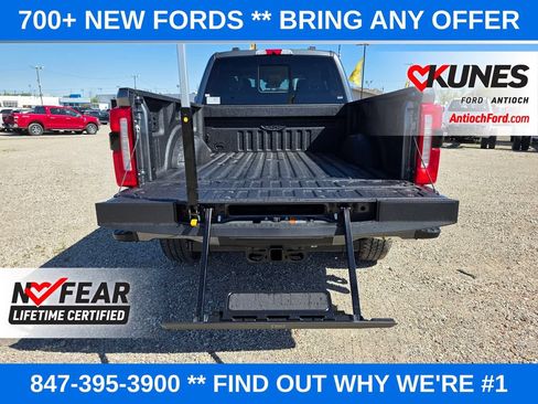 New 2026 Ford F250 XLT w/ XLT Premium Package AWD/4WD image 15